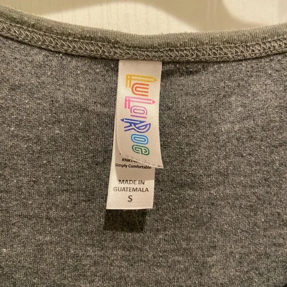 LuLa Roe Classic Tee - Picture 2 of 2